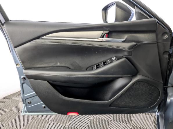 Mazda 6 III (GJ) Рестайлинг 2 с пробегом 2020 года, цена 2 080 000 рублей, 159750 км, седан, Автокод Объявления