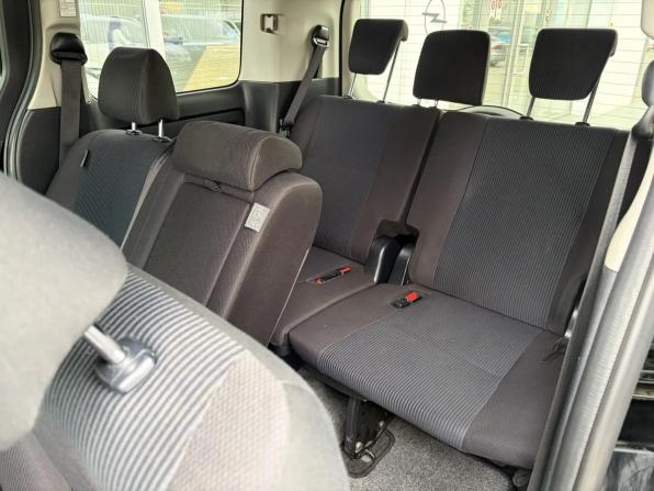 Toyota Voxy III (R80) Рестайлинг с пробегом 2018 года, цена 2 120 000 рублей, 171144 км, минивэн, Автокод Объявления