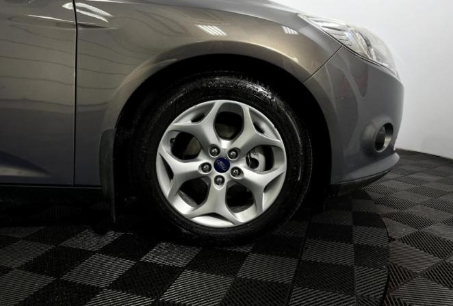Ford Focus III Рестайлинг с пробегом 2014 года, цена 980 000 рублей, 137350 км, хэтчбек, Автокод Объявления