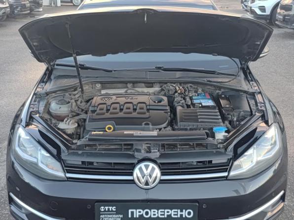 Volkswagen Golf VII Рестайлинг с пробегом 2018 года, цена 1 820 000 рублей, 267205 км, универсал, Автокод Объявления