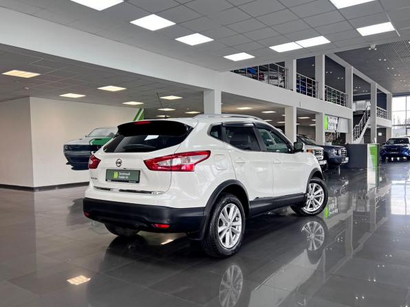 Nissan Qashqai II с пробегом 2015 года, цена 1 795 000 рублей, 163762 км, внедорожник, Автокод Объявления