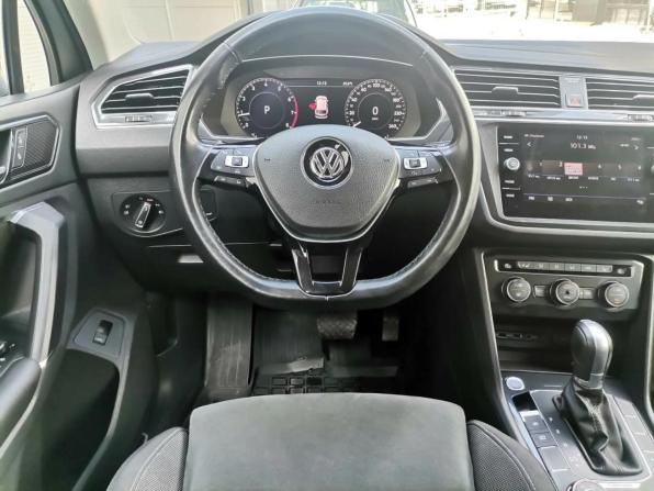 Volkswagen Tiguan II с пробегом 2018 года, цена 2 896 000 рублей, 102000 км, внедорожник, Автокод Объявления