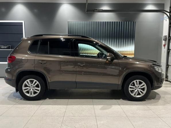 Volkswagen Tiguan I Рестайлинг с пробегом 2015 года, цена 1 099 000 рублей, 255000 км, внедорожник, Автокод Объявления
