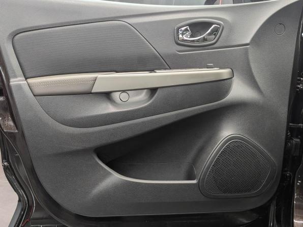 Renault Kaptur I с пробегом 2018 года, цена 1 499 000 рублей, 93795 км, внедорожник, Автокод Объявления