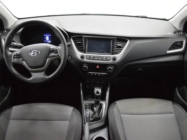 Hyundai Solaris II с пробегом 2017 года, цена 1 083 000 рублей, 179108 км, седан, Автокод Объявления