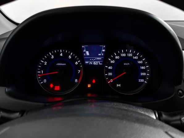 Hyundai Solaris I с пробегом 2014 года, цена 675 000 рублей, 141566 км, хэтчбек, Автокод Объявления