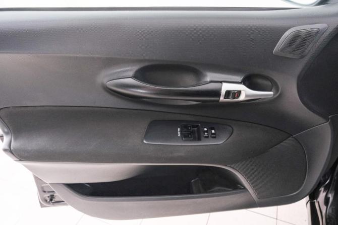 Toyota Auris I Рестайлинг с пробегом 2011 года, цена 1 079 000 рублей, 179000 км, хэтчбек, Автокод Объявления
