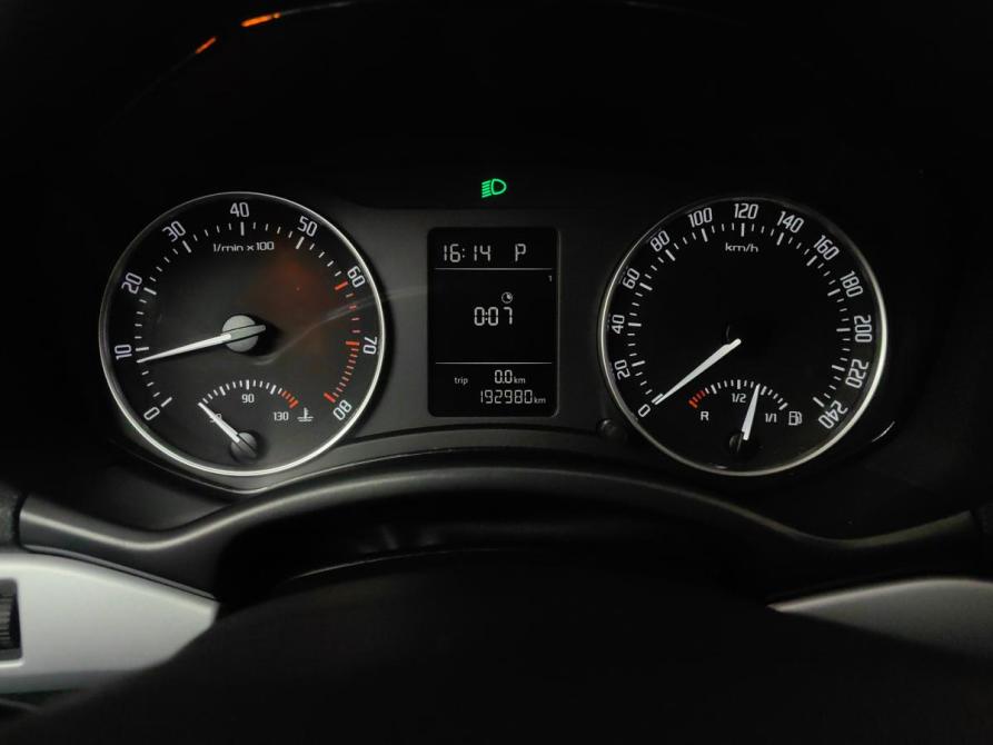 Skoda Octavia II (A5) Рестайлинг Москва  - изображение 16