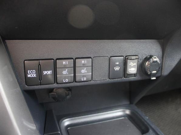 Toyota RAV4 IV (XA40) Рестайлинг с пробегом 2019 года, цена 2 799 000 рублей, 76609 км, внедорожник, Автокод Объявления