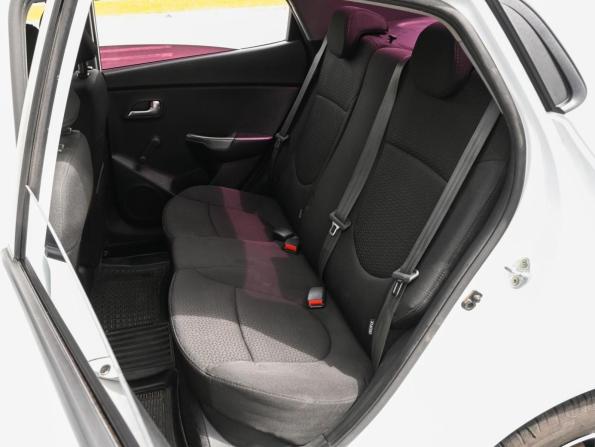 Kia Rio III Рестайлинг с пробегом 2016 года, цена 1 055 000 рублей, 110794 км, седан, Автокод Объявления