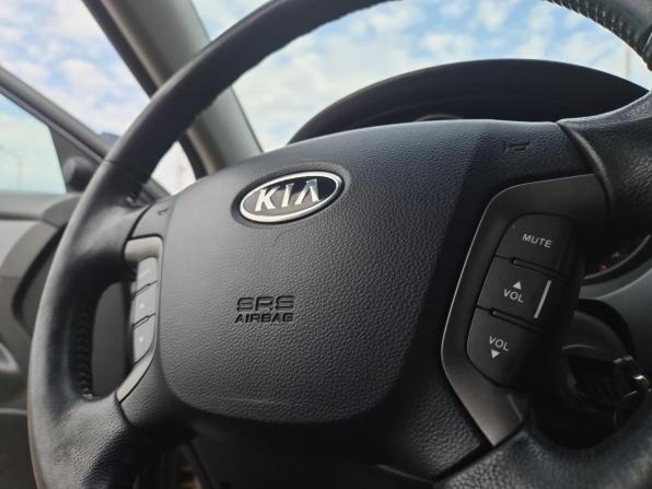 Kia Magentis II Рестайлинг с пробегом 2009 года, цена 617 000 рублей, 409736 км, седан, Автокод Объявления