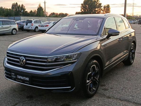 Volkswagen Touareg III Рестайлинг с пробегом 2025 года, цена 13 550 000 рублей, 21 км, внедорожник, Автокод Объявления