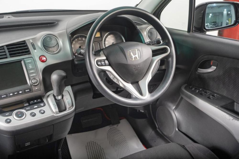 Honda Stream II Рестайлинг Томск  - изображение 10