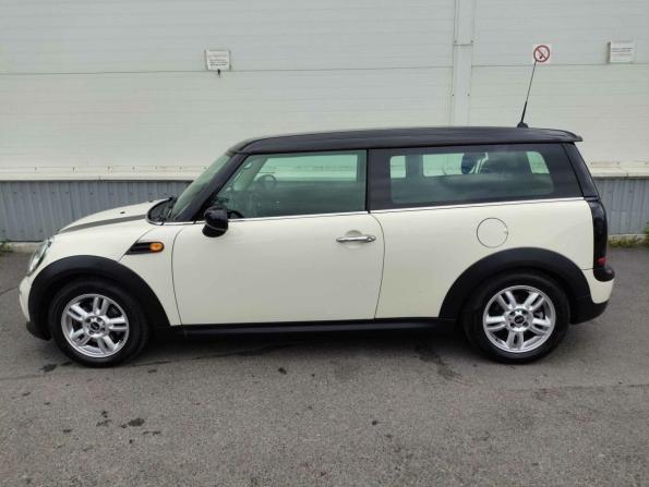 Mini Clubman I Рестайлинг с пробегом 2013 года, цена 990 000 рублей, 134647 км, хэтчбек, Автокод Объявления