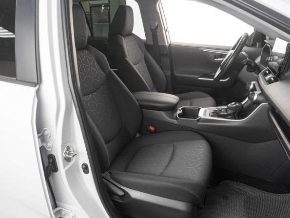 Toyota RAV4 V (XA50) с пробегом 2023 года, цена 3 699 000 рублей, 68355 км, внедорожник, Автокод Объявления