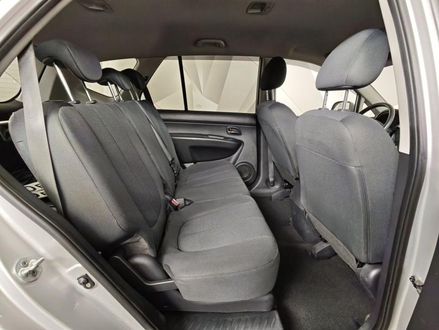 Kia Carens II (UN) Москва  - изображение 15