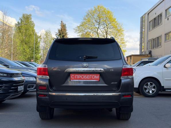 Toyota Highlander II (XU40) Рестайлинг с пробегом 2012 года, цена 1 999 000 рублей, 169520 км, внедорожник, Автокод Объявления