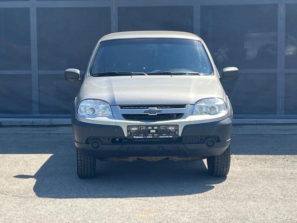 Chevrolet Niva I Рестайлинг с пробегом 2018 года, цена 770 000 рублей, 75909 км, внедорожник, Автокод Объявления