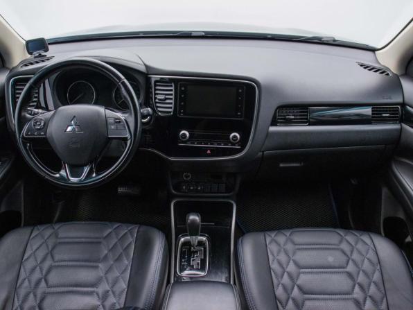 Mitsubishi Outlander III Рестайлинг 3 с пробегом 2021 года, цена 2 178 000 рублей, 166196 км, внедорожник, Автокод Объявления