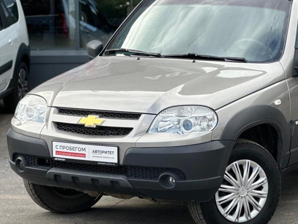 Chevrolet Niva I Рестайлинг с пробегом 2017 года, цена 709 000 рублей, 102018 км, внедорожник, Автокод Объявления