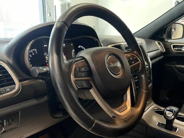 Jeep Grand Cherokee IV (WK2) Рестайлинг с пробегом 2013 года, цена 2 350 000 рублей, 108434 км, внедорожник, Автокод Объявления