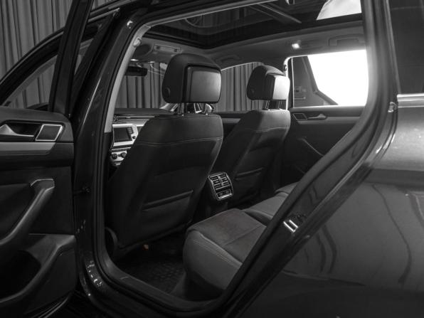 Volkswagen Passat B8 с пробегом 2016 года, цена 1 899 000 рублей, 190169 км, универсал, Автокод Объявления