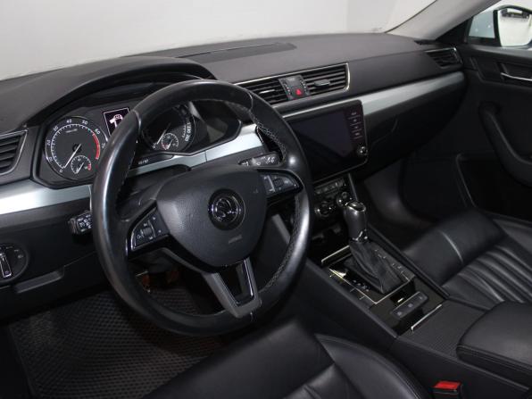 Skoda Superb III с пробегом 2018 года, цена 1 899 900 рублей, 173658 км, лифтбек, Автокод Объявления