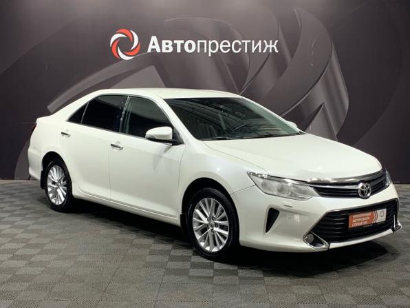 Toyota Camry VII (XV50) Рестайлинг с пробегом 2015 года, цена 1 620 000 рублей, 224659 км, седан, Автокод Объявления