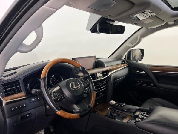 Lexus LX III Рестайлинг 2 с пробегом 2017 года, цена 6 899 000 рублей, 166000 км, внедорожник, Автокод Объявления
