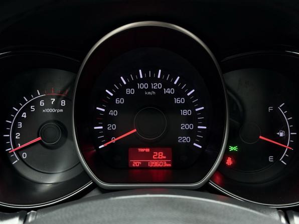 Kia Rio III Рестайлинг с пробегом 2015 года, цена 899 000 рублей, 139602 км, седан, Автокод Объявления