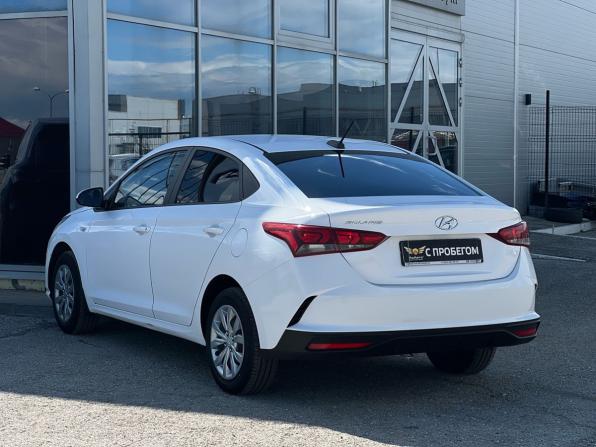 Hyundai Solaris II Рестайлинг с пробегом 2021 года, цена 1 389 000 рублей, 83500 км, седан, Автокод Объявления