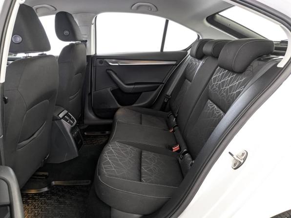 Skoda Octavia III (A7) Рестайлинг с пробегом 2020 года, цена 2 150 000 рублей, 47952 км, лифтбек, Автокод Объявления