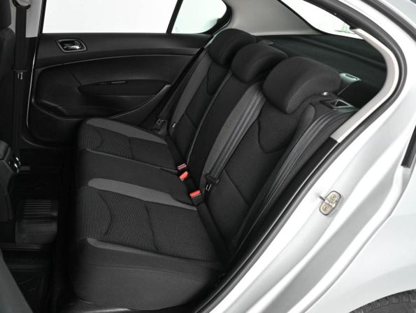 Peugeot 408 I с пробегом 2013 года, цена 840 000 рублей, 130621 км, седан, Автокод Объявления