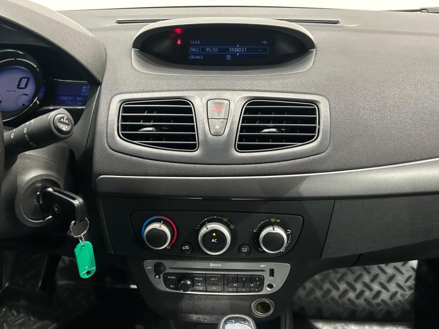 Renault Fluence I Рестайлинг Санкт-Петербург  - изображение 15