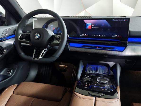 BMW 5 серии VIII (G60/G61/G68) с пробегом 2025 года, цена 8 699 000 рублей, 311 км, седан, Автокод Объявления