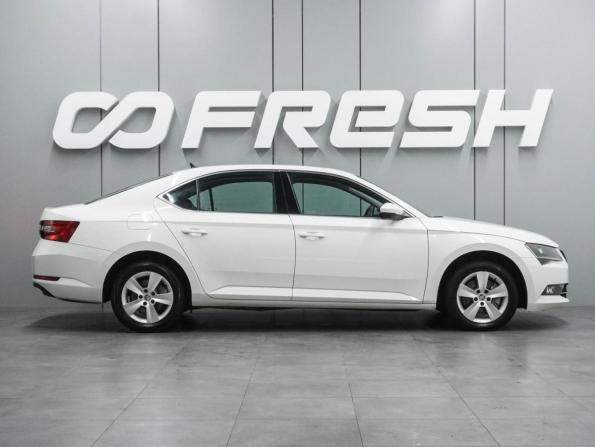 Skoda Superb III с пробегом 2016 года, цена 1 798 000 рублей, 134556 км, лифтбек, Автокод Объявления