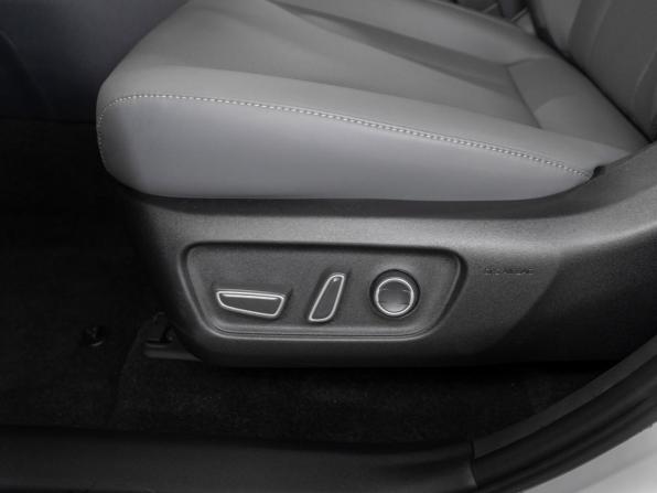 Toyota RAV4 VI (XA60) с пробегом 2026 года, цена 4 500 000 рублей, 15 км, внедорожник, Автокод Объявления