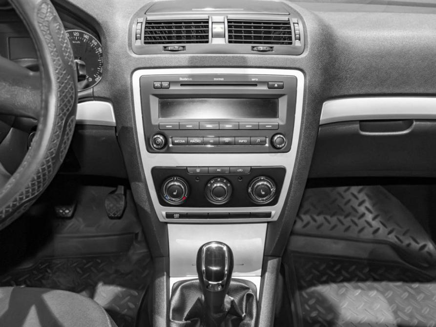Skoda Octavia II (A5) Рестайлинг Екатеринбург  - изображение 18