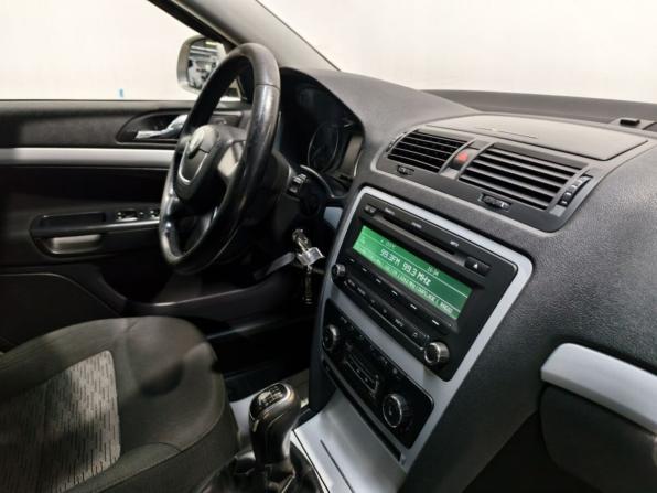 Skoda Octavia II (A5) Рестайлинг с пробегом 2011 года, цена 755 000 рублей, 227974 км, лифтбек, Автокод Объявления