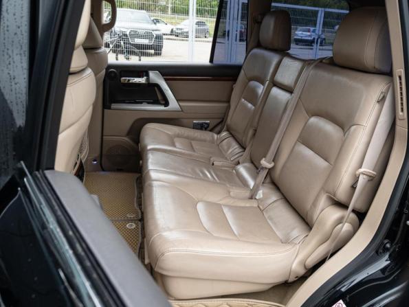 Toyota Land Cruiser 200 Series Рестайлинг 1 с пробегом 2012 года, цена 4 100 000 рублей, 212370 км, внедорожник, Автокод Объявления
