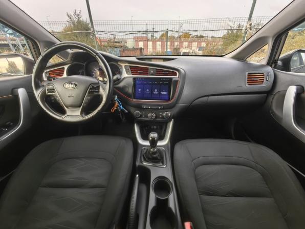 Kia Ceed II Рестайлинг с пробегом 2018 года, цена 1 119 000 рублей, 175329 км, универсал, Автокод Объявления
