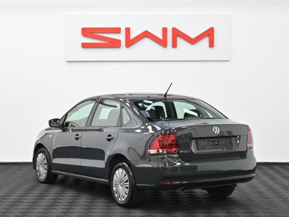 Volkswagen Polo V Рестайлинг с пробегом 2016 года, цена 899 000 рублей, 102000 км, седан, Автокод Объявления