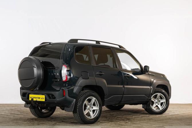 Lada (ВАЗ) Niva Travel I с пробегом 2022 года, цена 959 000 рублей, 130000 км, внедорожник, Автокод Объявления