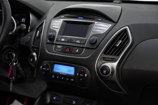 Hyundai ix35 I Рестайлинг с пробегом 2015 года, цена 1 089 000 рублей, 110607 км, внедорожник, Автокод Объявления