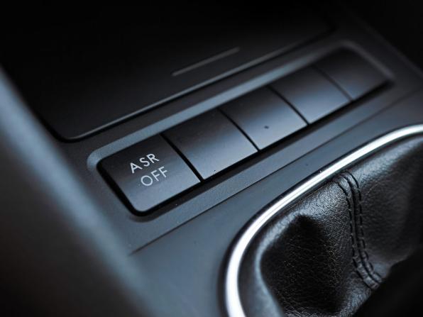 Volkswagen Golf VI с пробегом 2012 года, цена 819 000 рублей, 151388 км, хэтчбек, Автокод Объявления