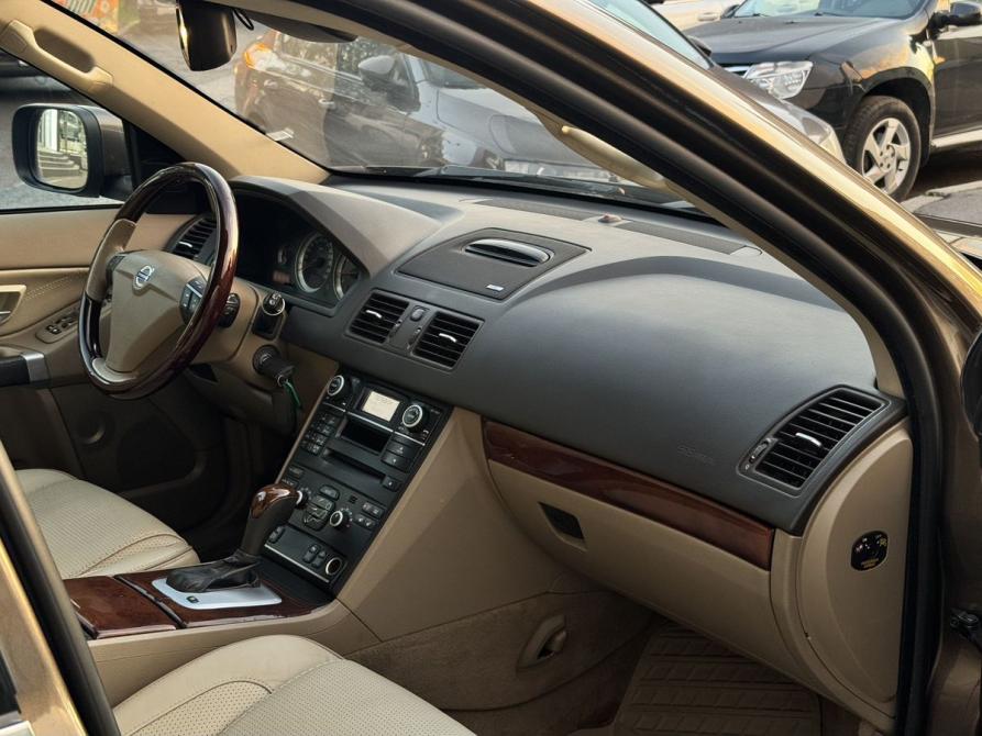 Volvo XC90 I Рестайлинг Санкт-Петербург  - изображение 12