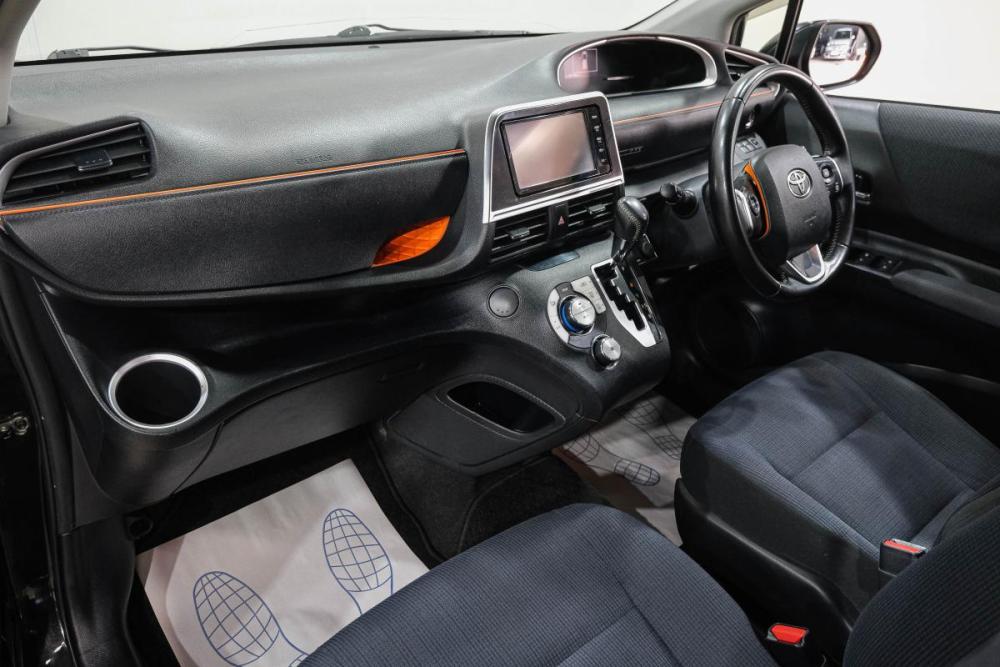 Toyota Sienta II Новокузнецк  - изображение 14