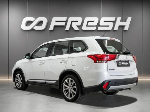 Mitsubishi Outlander III Рестайлинг 2 с пробегом 2016 года, цена 1 590 000 рублей, 123368 км, внедорожник, Автокод Объявления