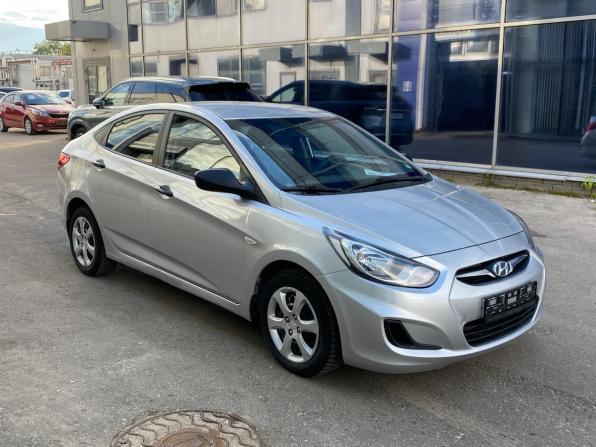 Hyundai Solaris I с пробегом 2013 года, цена 749 000 рублей, 161252 км, седан, Автокод Объявления