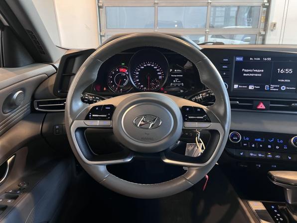 Hyundai Elantra VII (CN7) с пробегом 2021 года, цена 2 090 000 рублей, 107964 км, седан, Автокод Объявления